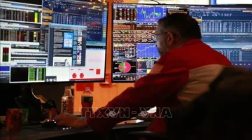 تذبذب في الأسواق العالمية بعد تراجع الأسهم مقابل صعود الذهب والنفط